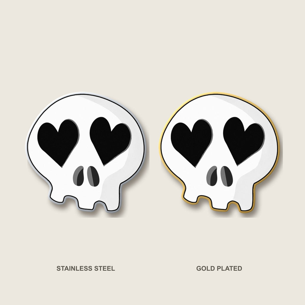 Heart-Eyes Skull Pin (Black)